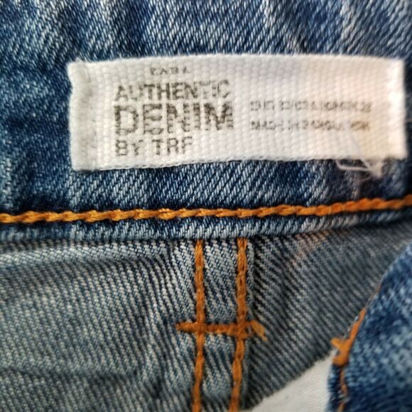 Trafaluc by Zara Womens Shorts Size 4 Distressed Red Side Striped Cut Offs - Picture 7 of 7